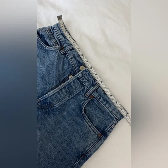 Classic Blue Women's Petite Jeans - Picture 7 of 8